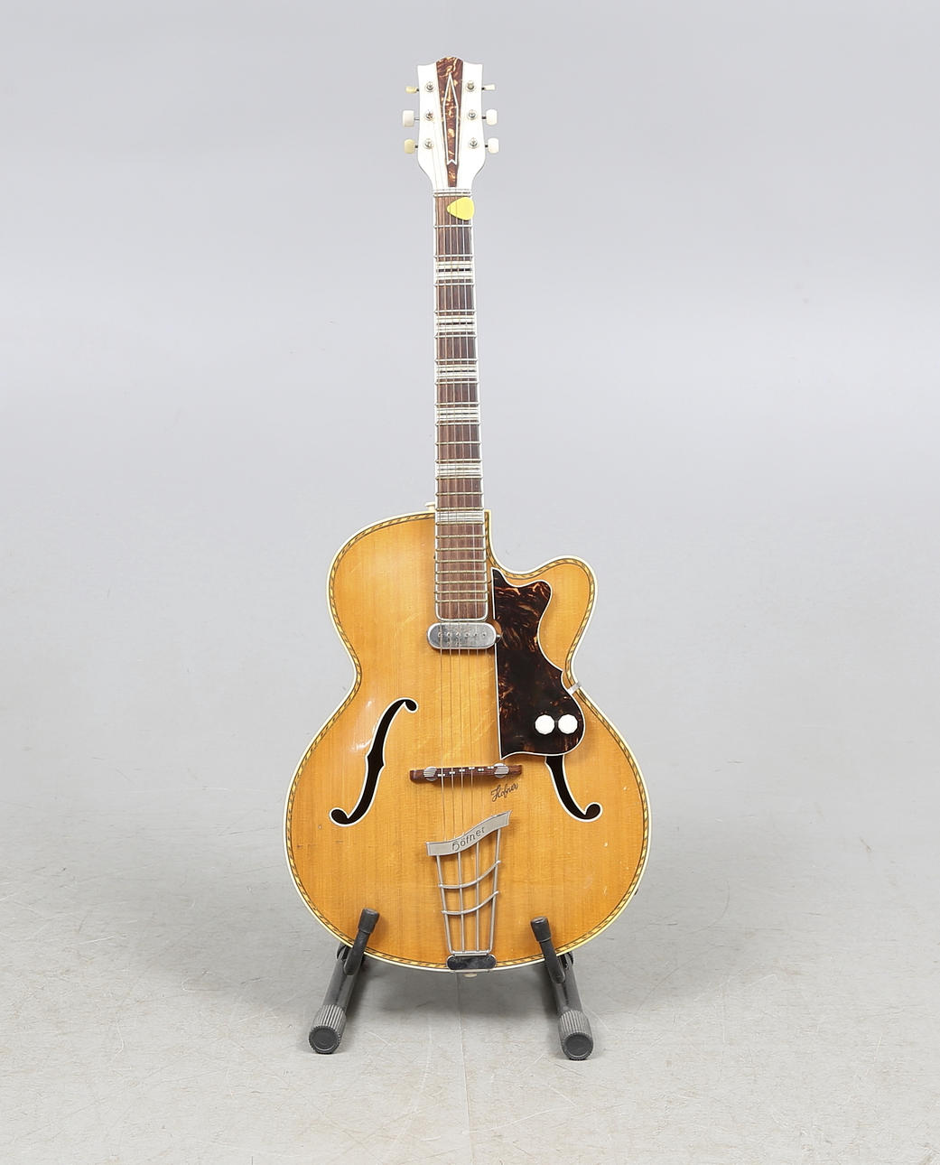 GITARR, troligtvis modell 458, 1950-60tal, Höfner.