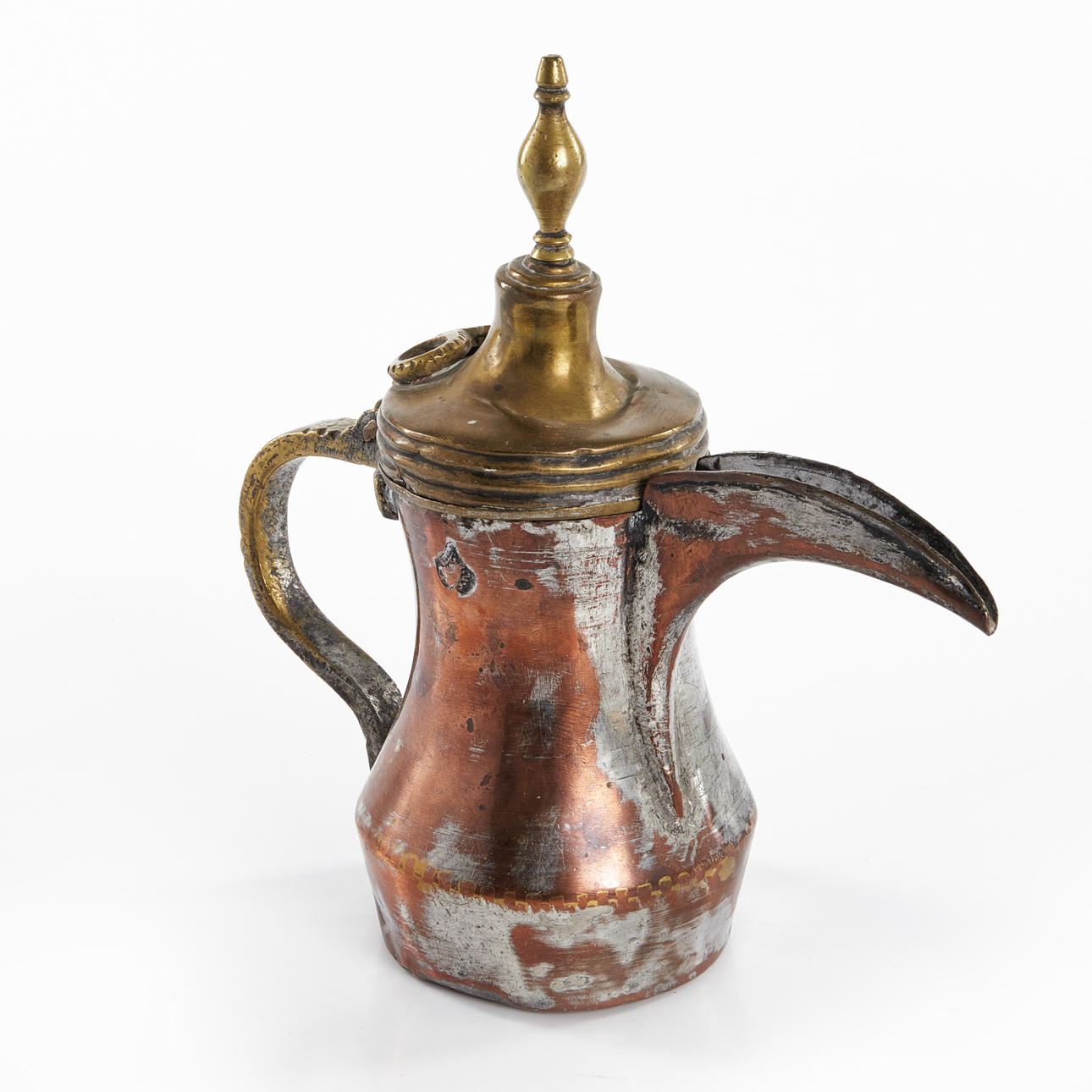 Krug, Dallah, Kupfer und Messing.