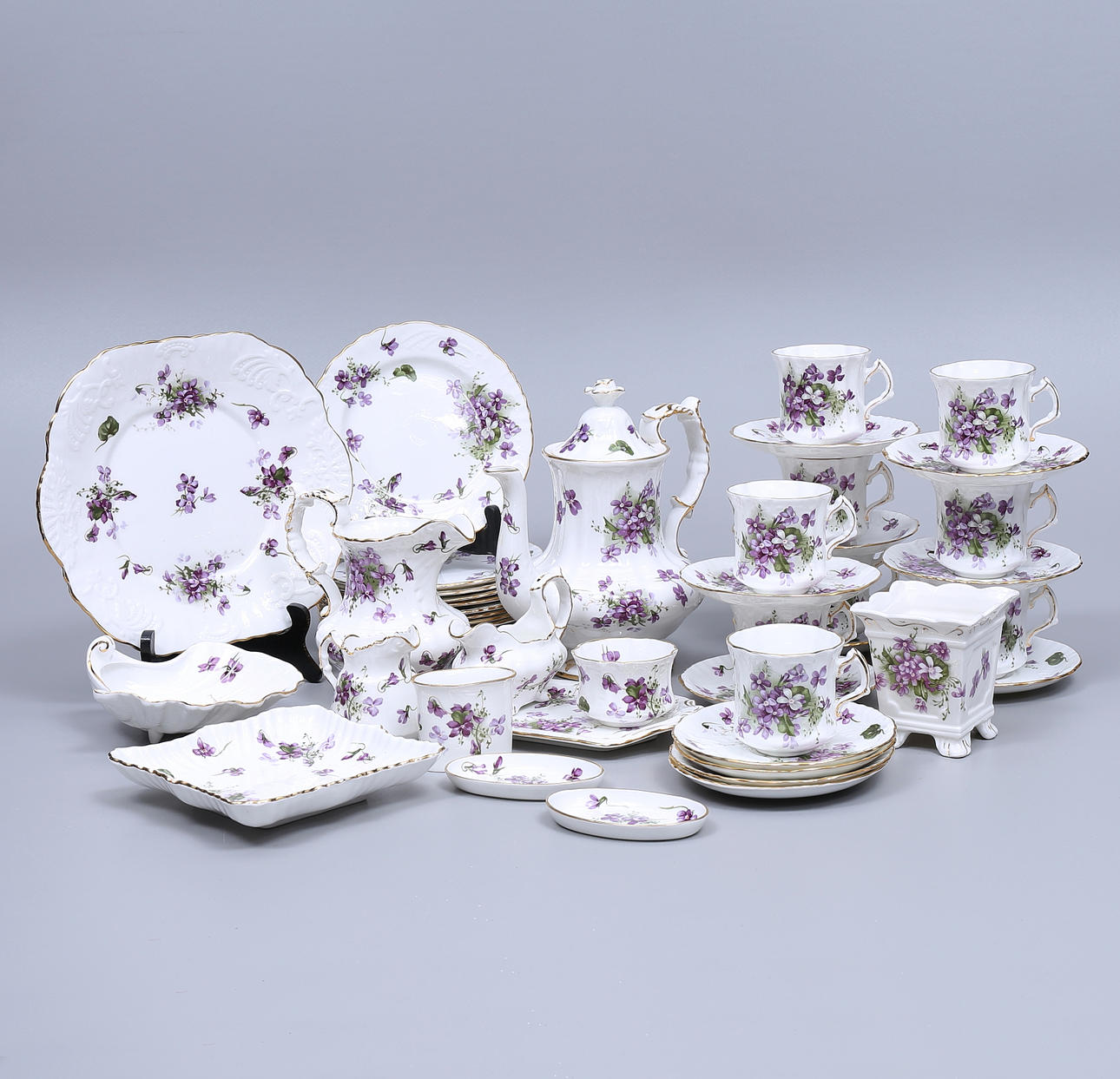 KAFFEESERVICE. 36 Stück, Bone China, 'Victorian Violets', Hammersley.