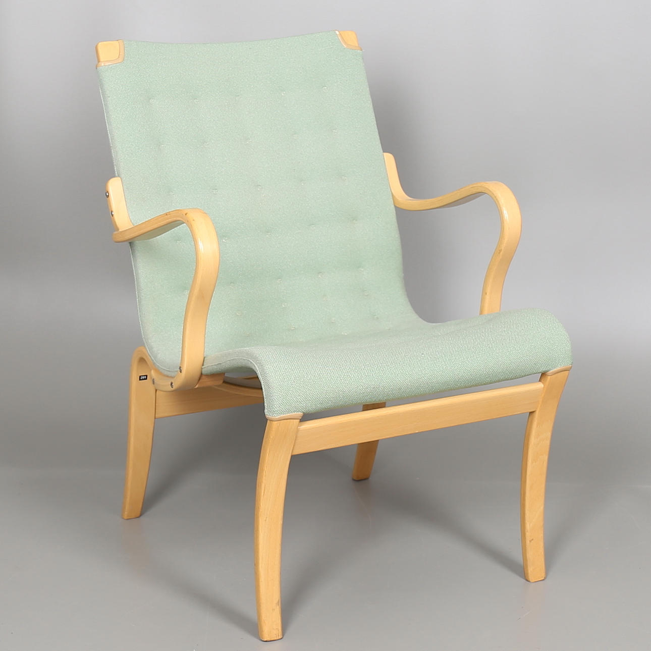 KARMSTOL. "Mina", Bruno Mathsson, 1900-talets andra hälft.