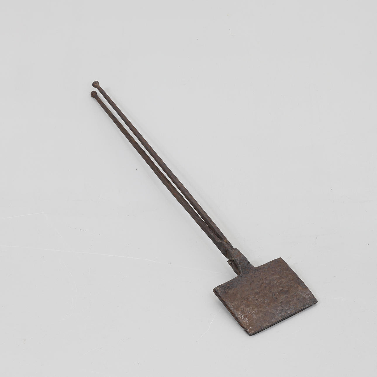 OBLATJÄRN, smide, 1800-tal.