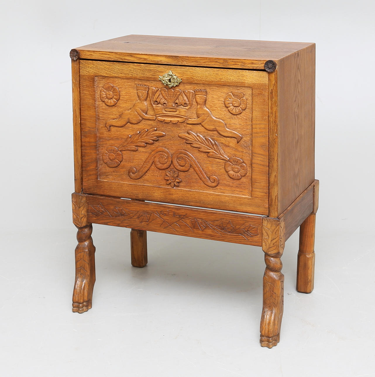 SILVERSCHATULL, 1946.