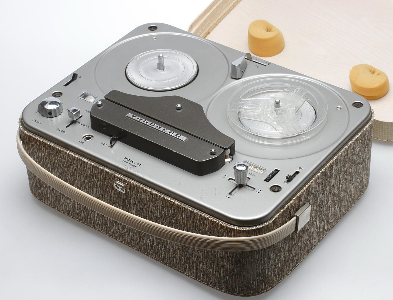 RULLBANDARE, Tandberg, modell 82.