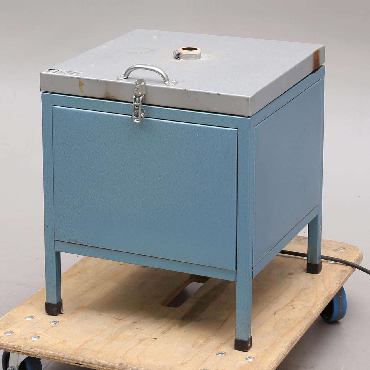 ELEKTRISK BRÆNDOVN, UTRM AB.