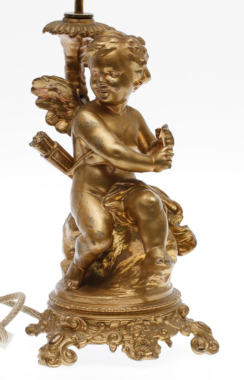 BORDSLAMPA, nyrokoko, bär otydlig signatur, daterad 1884.