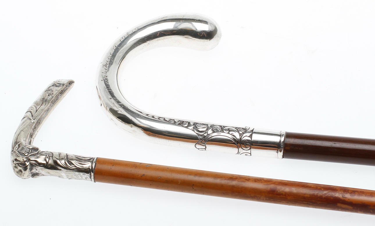 KÄPPAR, 2 st, silver samt nysilver, omkring 1915.