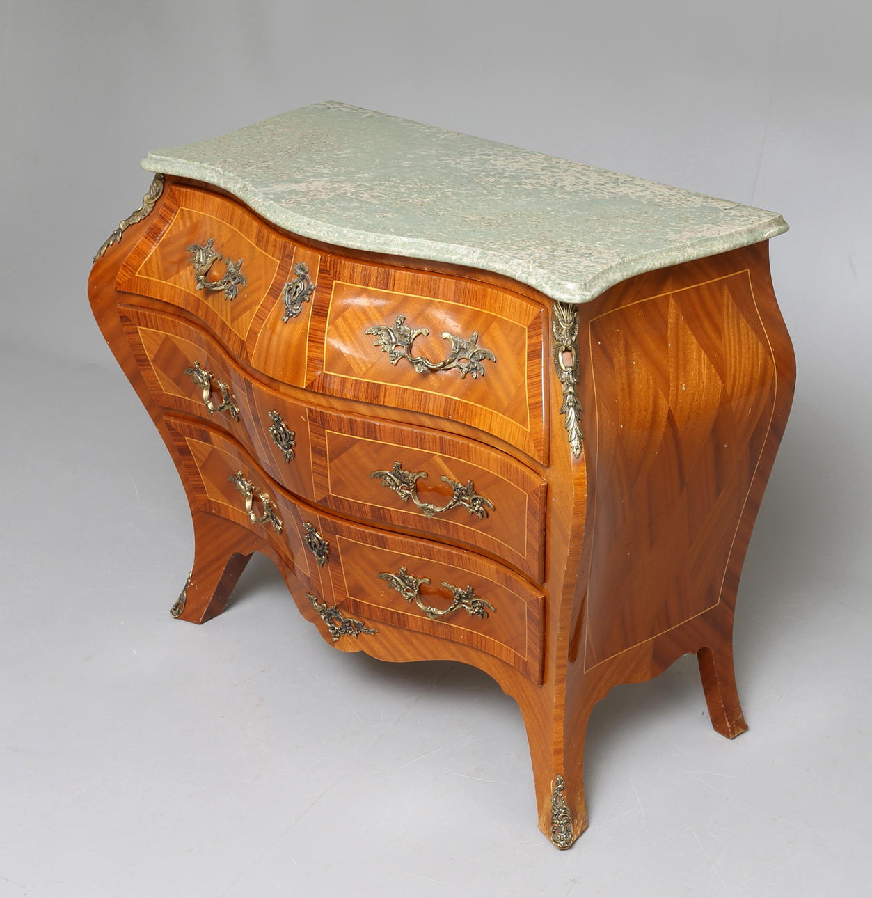 BYRÅ, rokokostil, 1940-tal.