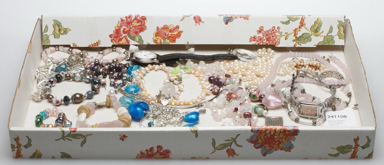 BIJOUTERIER, bl.a. Edblad, 2000-tal.