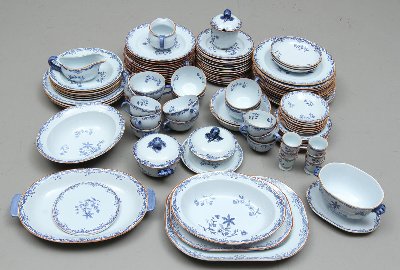 SERVISDELAR, ca 76 delar, porslin, "Ostindia", Rörstrand.