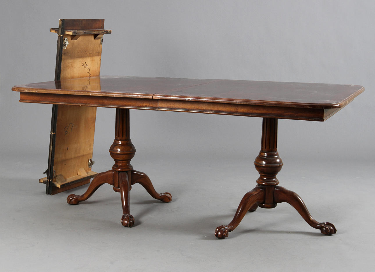 MATSALSBORD, 2 st iläggskivor. mahogny.