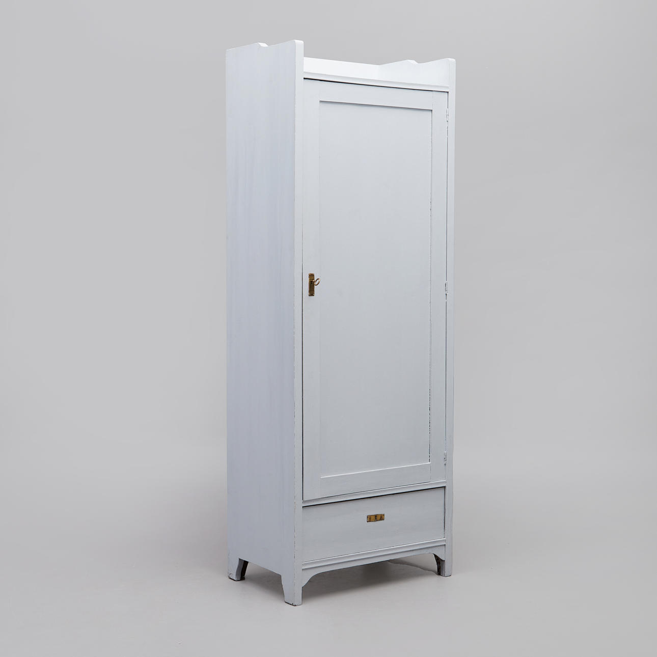 KLÄDSKÅP, jugend, tidigt 1900-tal.