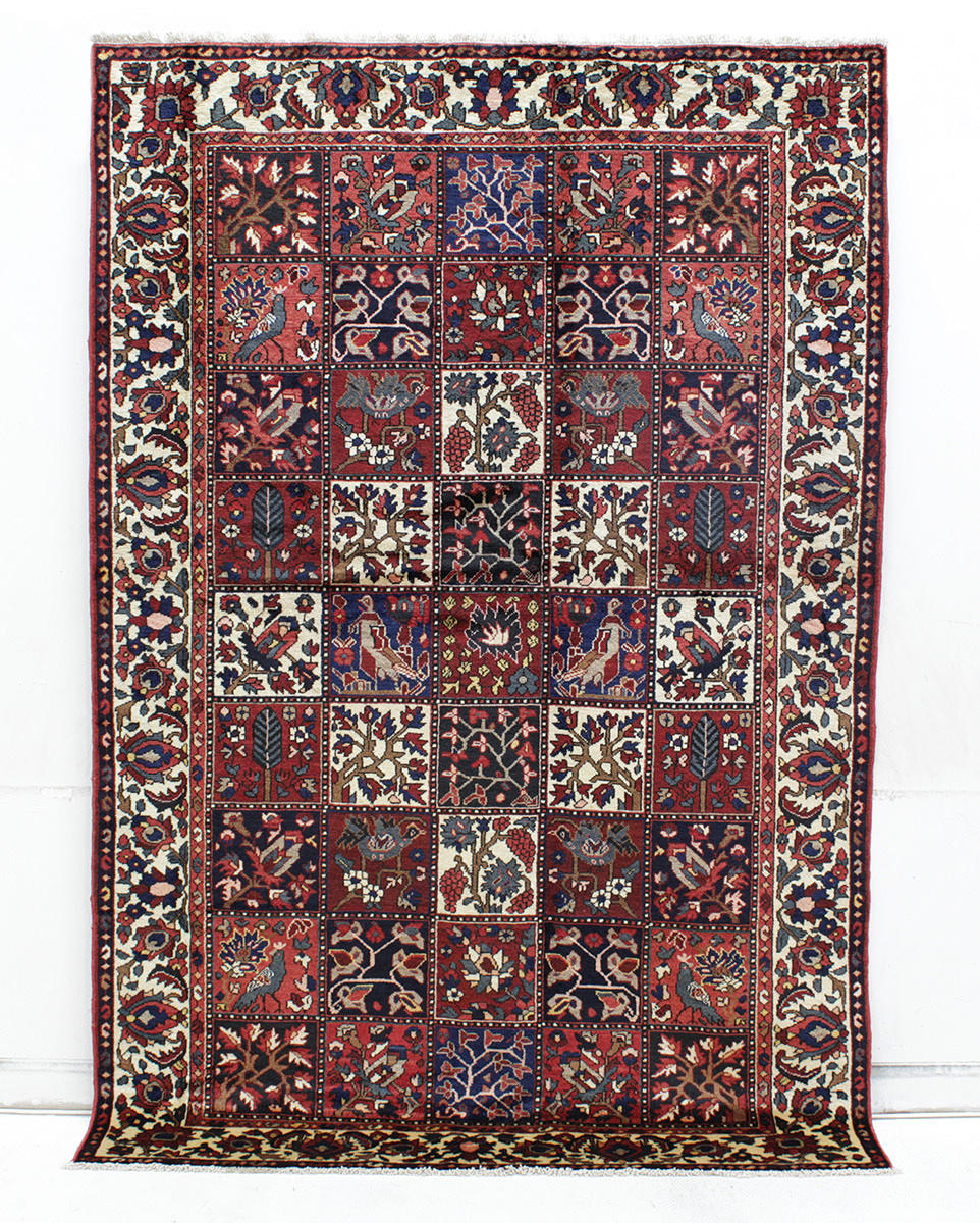 MATTA, Orientalisk, figural Baktiari, 251 x 170 cm.
