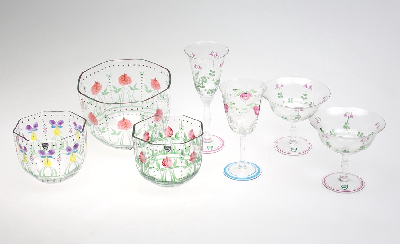 EVA ENGLUND. Parti glas, 7 delar, "Maja" Orrefors glasbruk,1900-tal.