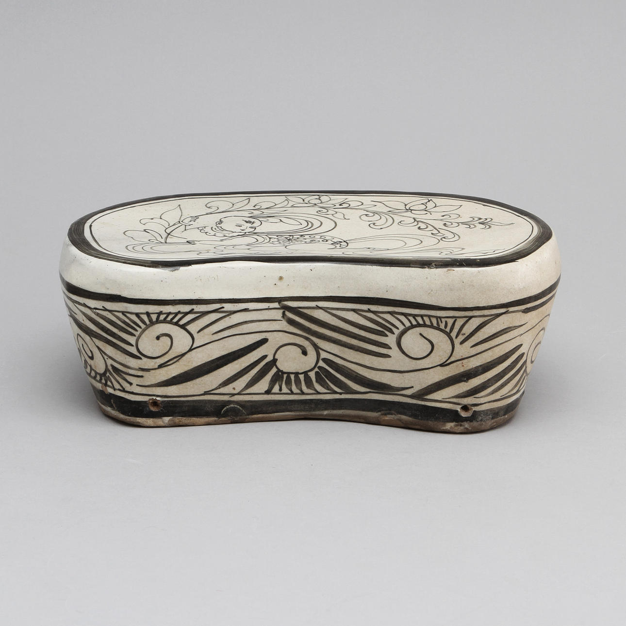 KUDDE, stengods, Kina, Songstil.