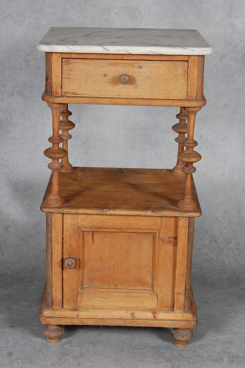 POTTSKÅP, med marmorskiva, 1900-talets början.