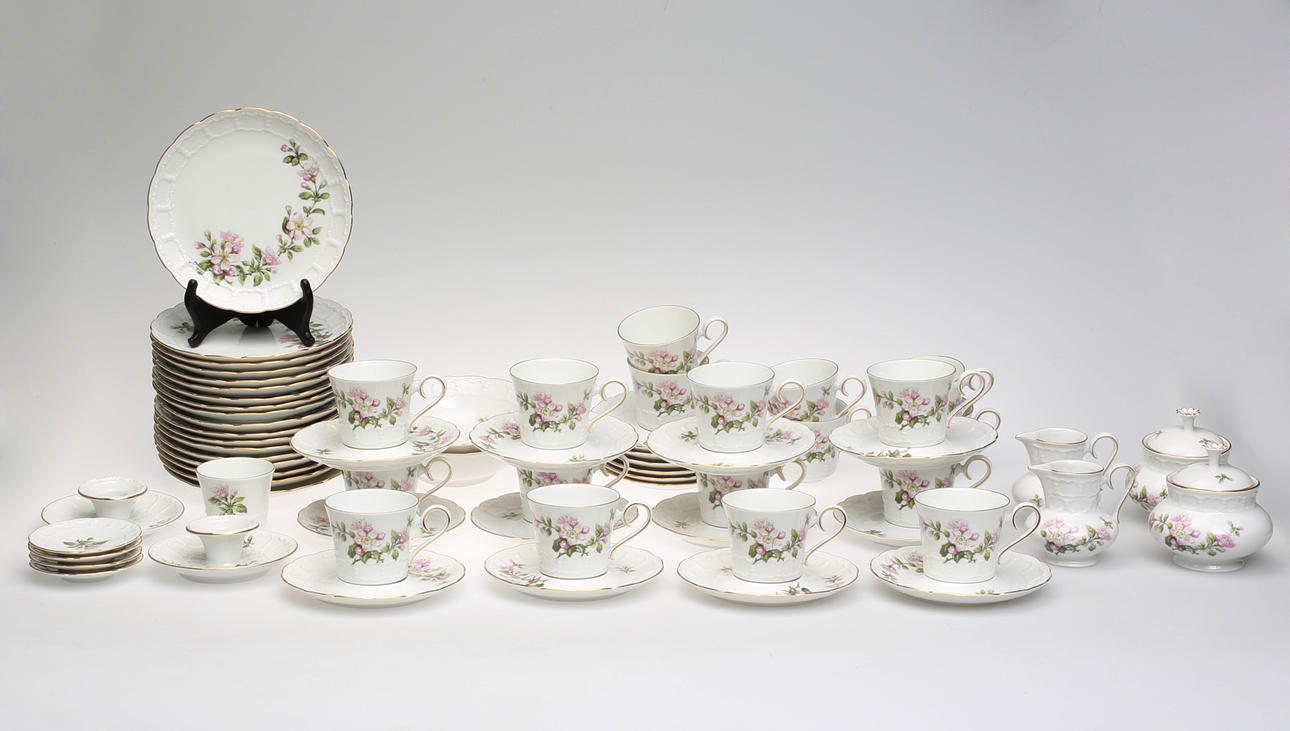 KAFFESERVIS, 67 delar, porslin, Tyskland, 1900-tal.