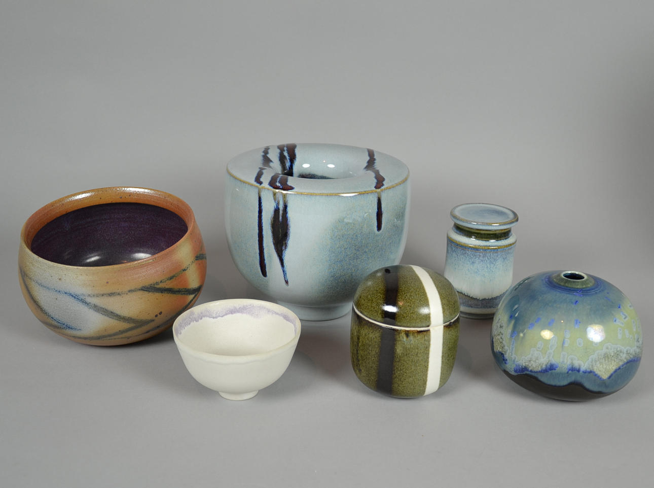 WALTER U. KARIN ZANDER. Keramiska bunt mycket.