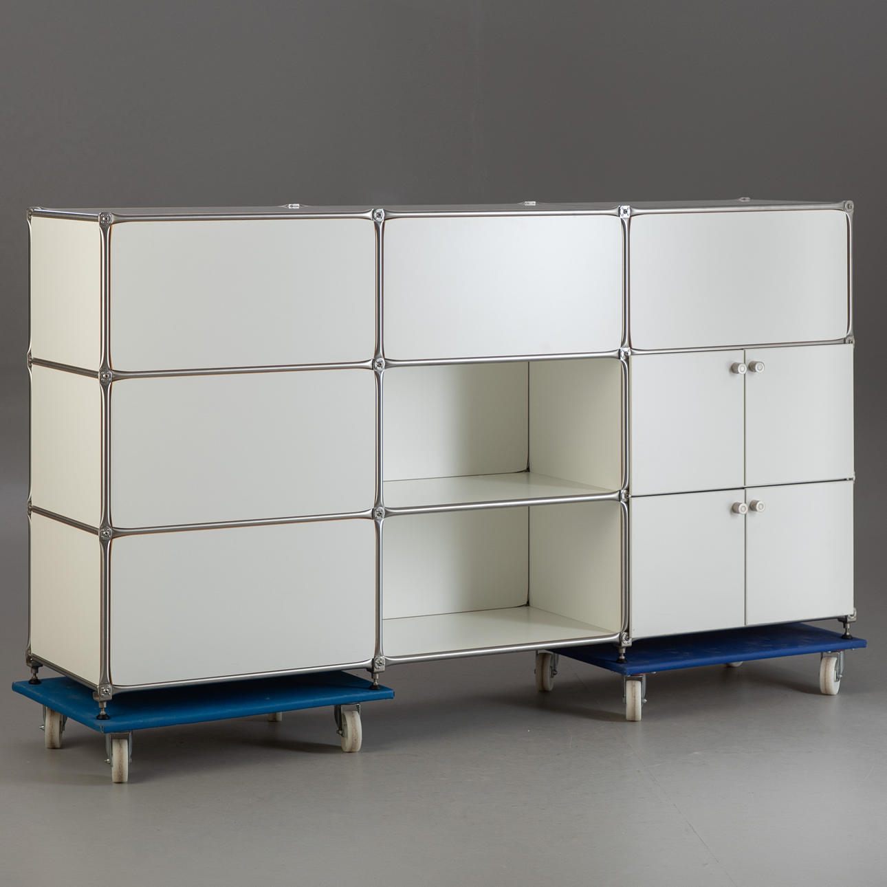 SYSTEM 180. Tresen / Highboard / Raumteiler.
