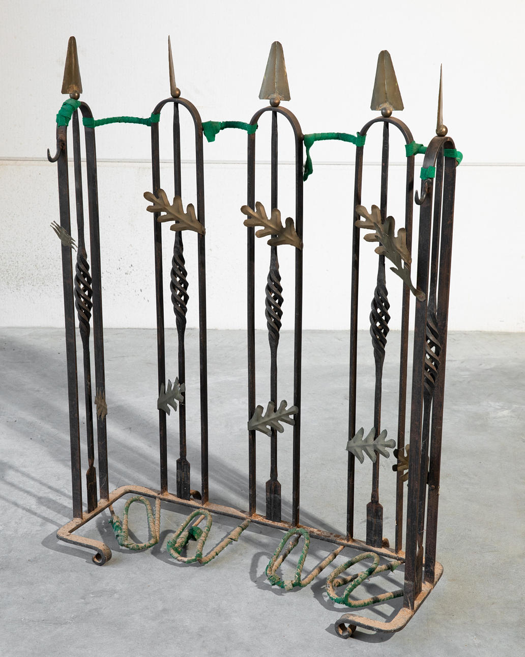 Gewehrständer, Eisen, um 1920 (81-20).