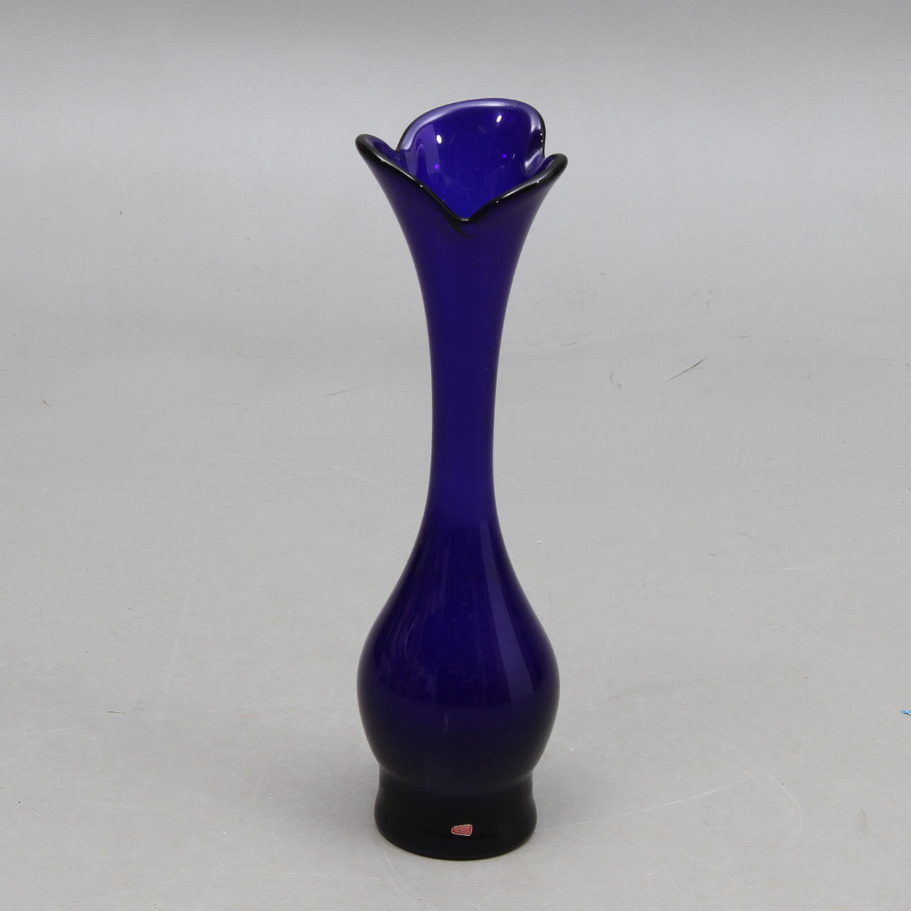 VAS, glas, etikettmärkt Sölvehyttan, Sölvesborg.