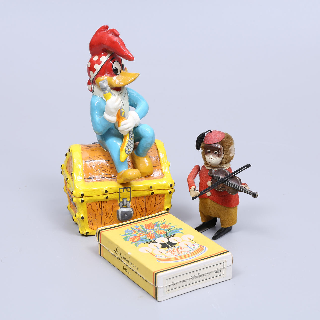 CURIOSITY/TOYS, 1900s.