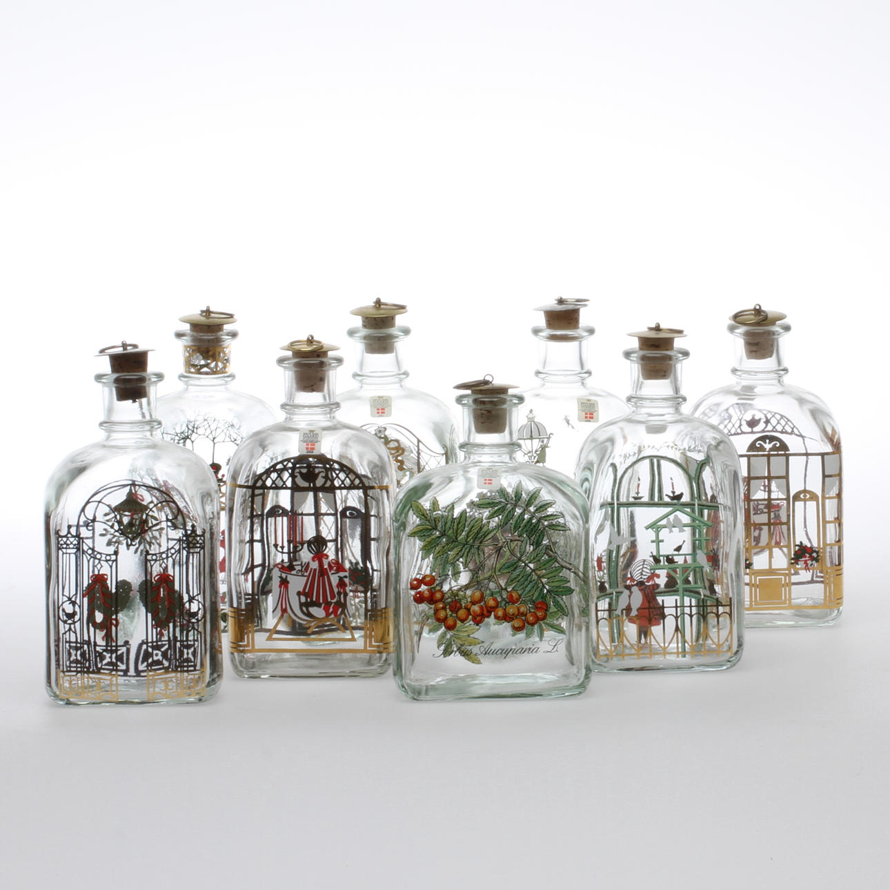 KARAFFER, 8 st, glas, Holmegaard, Danmark.