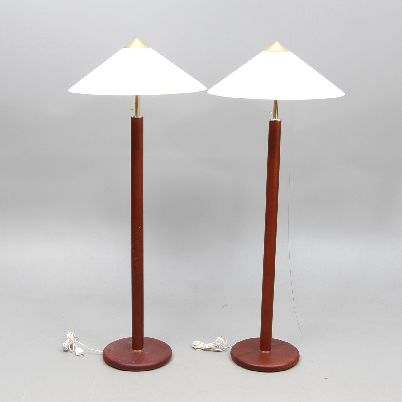 GOLVLAMPOR, 1 par, Nybro Armatur, 1980-tal.