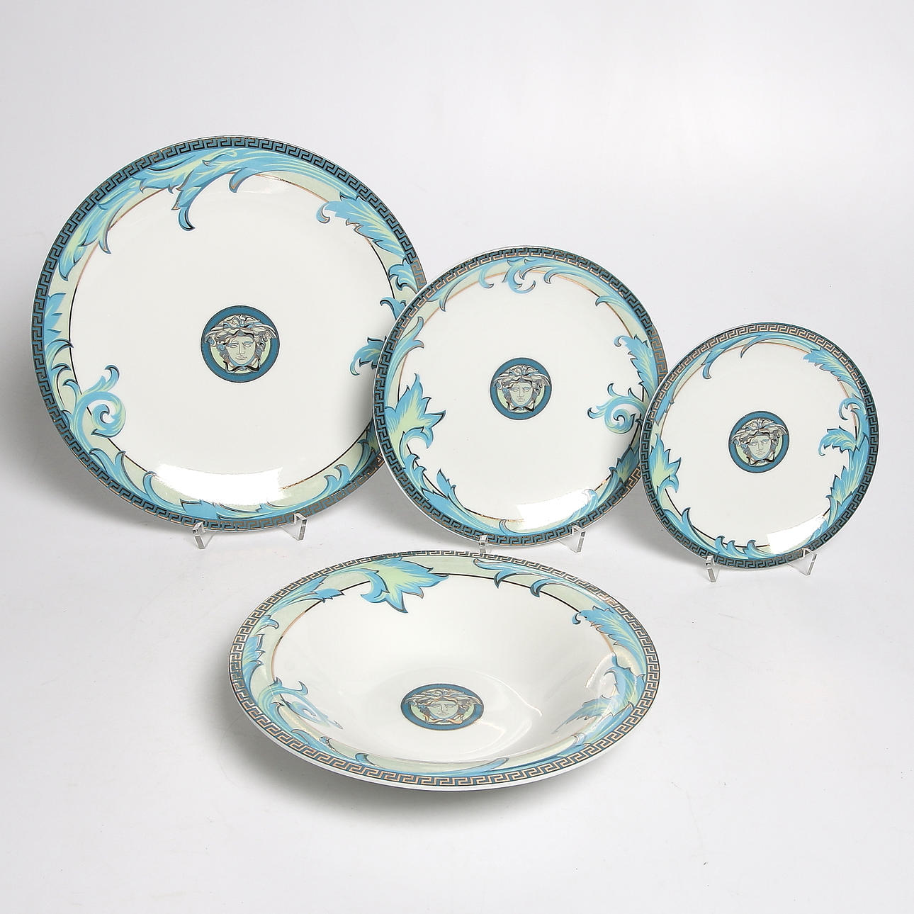 SERVISDELAR samt ORIGINALEMBALLAGE, 24 delar, porslin, "VERSACE", Rosenthal.