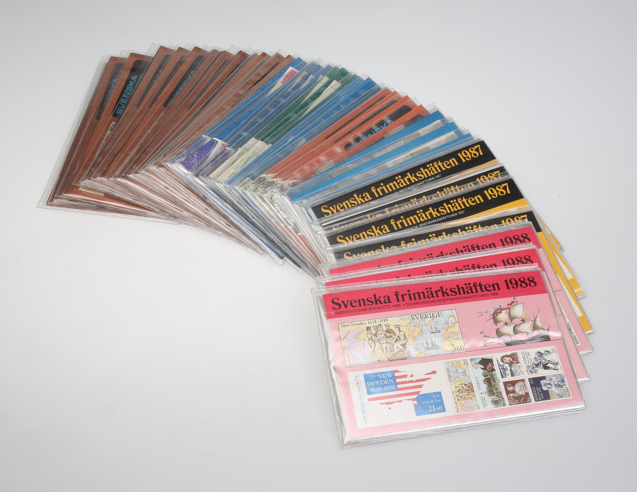 SVENSKA FRIMÄRKSHÄFTEN.