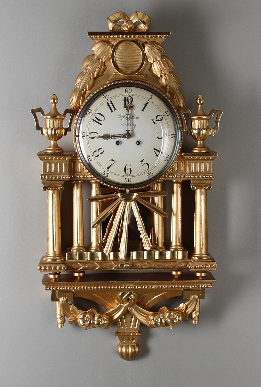 VÄGGPENDYL, gustaviansk stil, Evert Lundberg, 1900 tal.