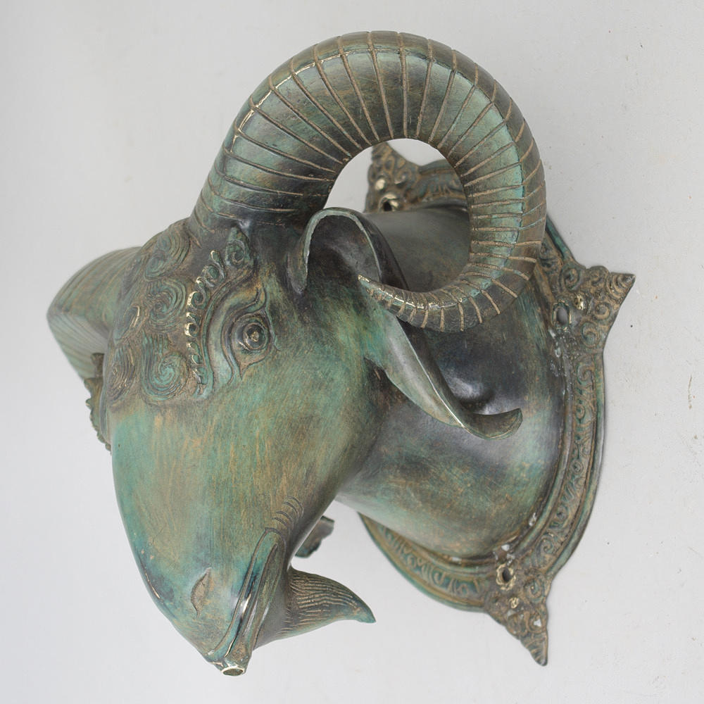 FONTÄNHUVUD, bock, patinerad brons, samtida.