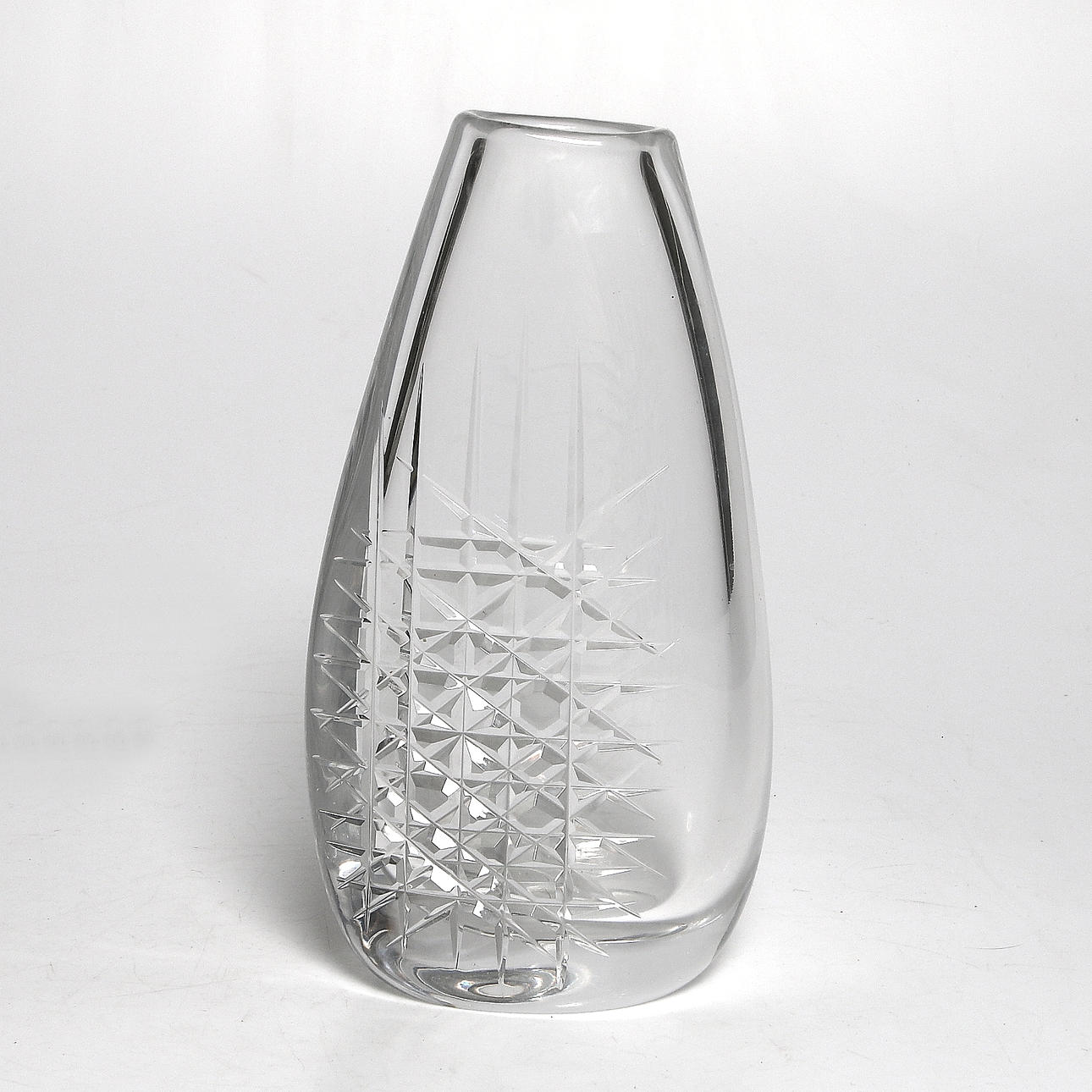 VAS, glas, Ingeborg Lundin, Orrefors. 1960-tal. Signerad.