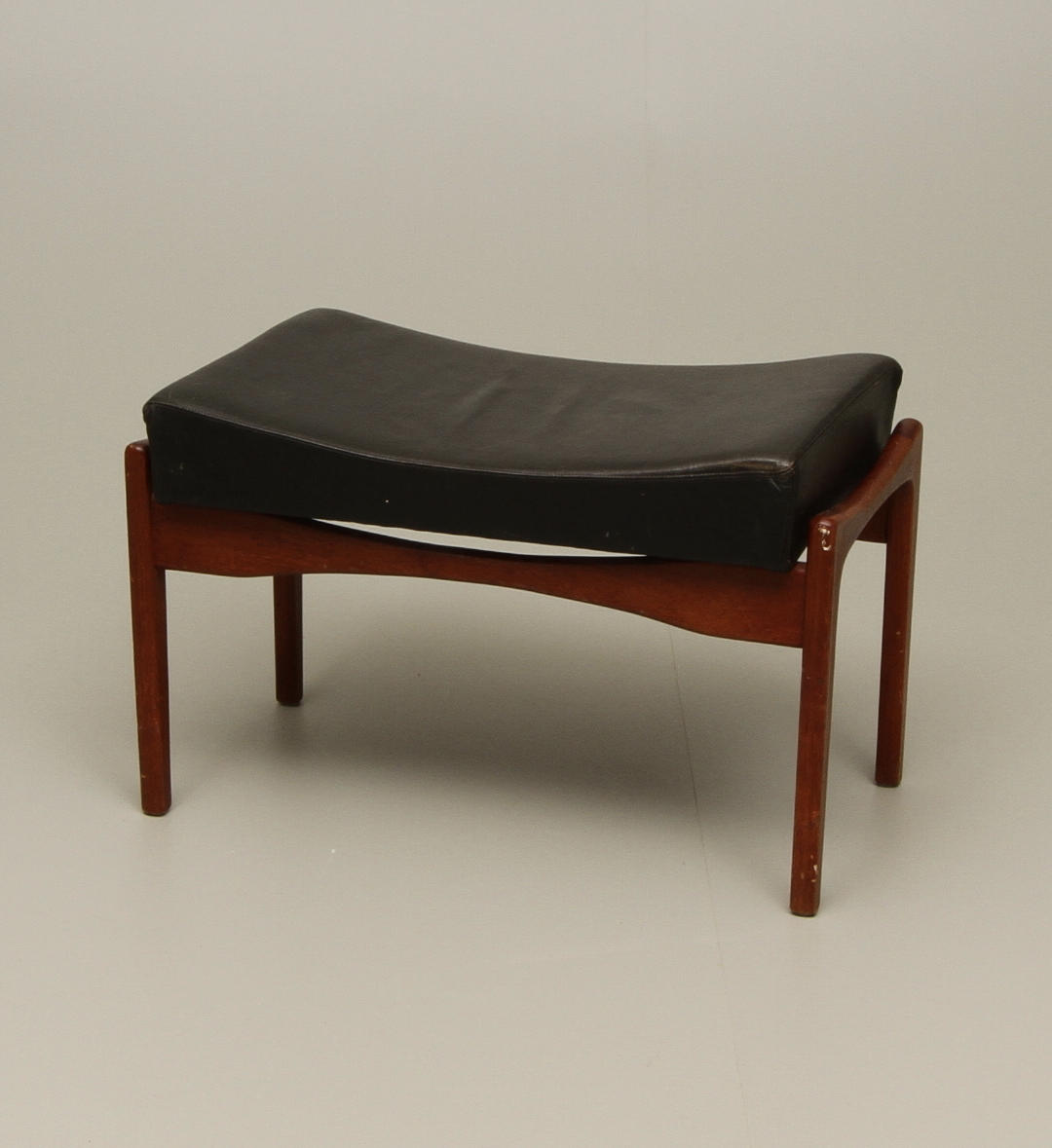 FOTPALL, teak, 1960-tal.