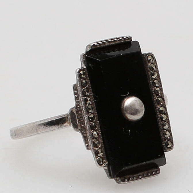 RINGi silver, art deco, svart onyx och markasiter.