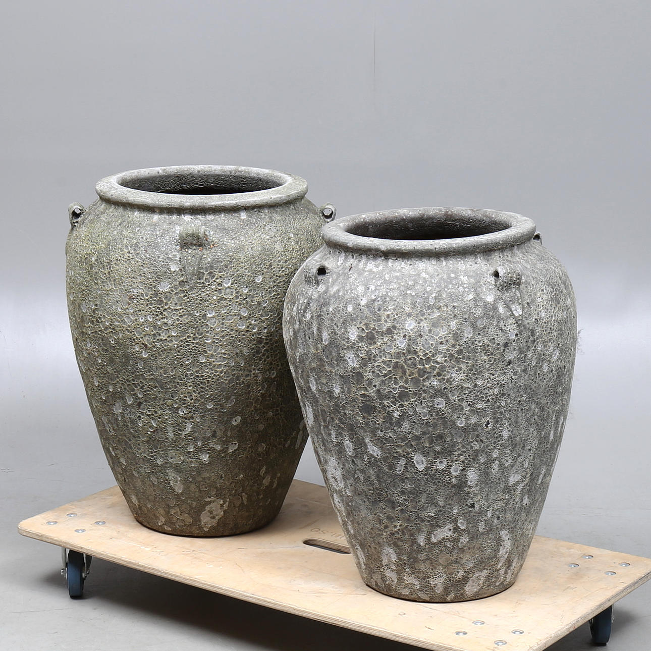 GARDEN URNS, 1 pair, earthenware 1900s.