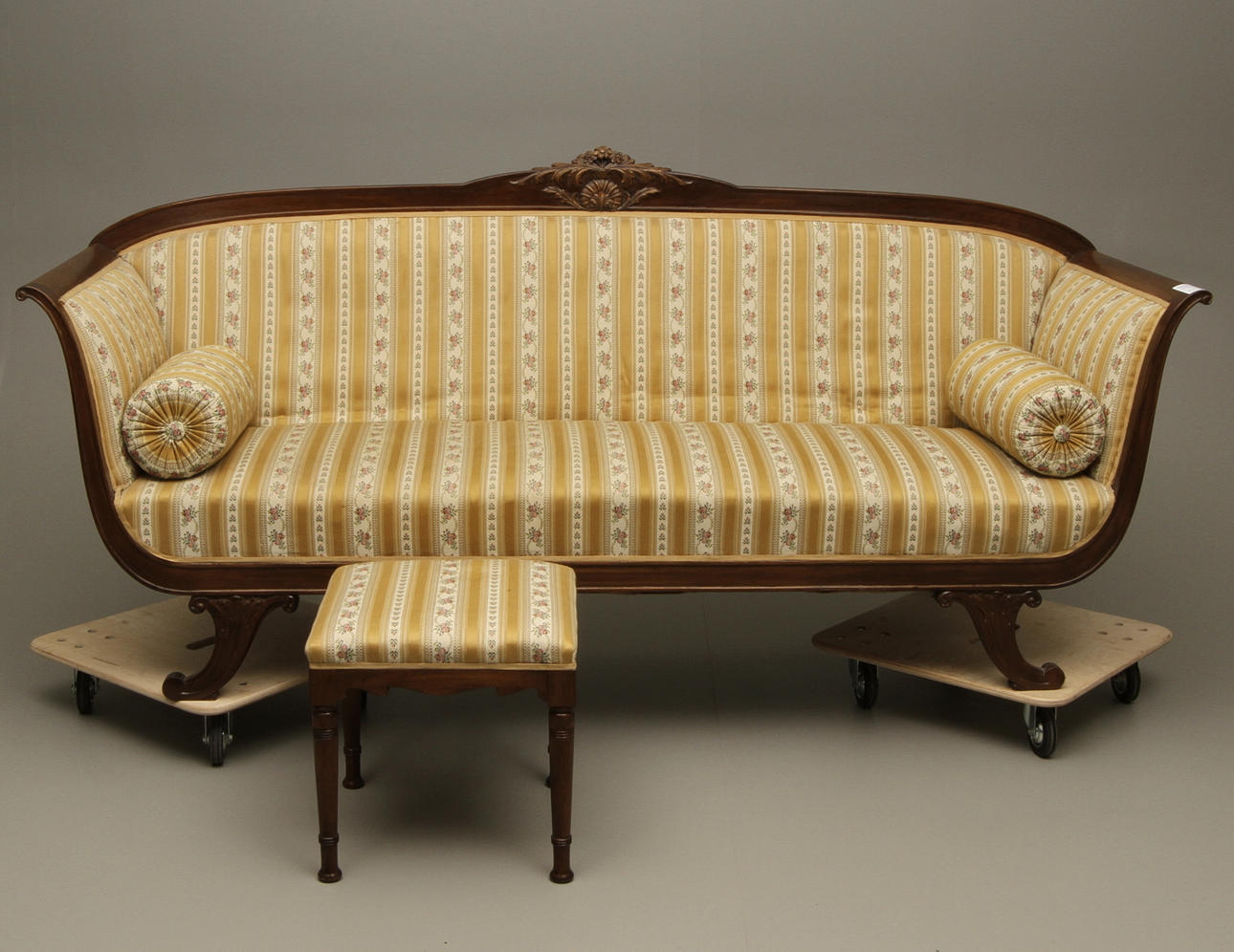 SALONGSGRUPP, 5 delar, ådringsmålad, tidigt 1900-tal.