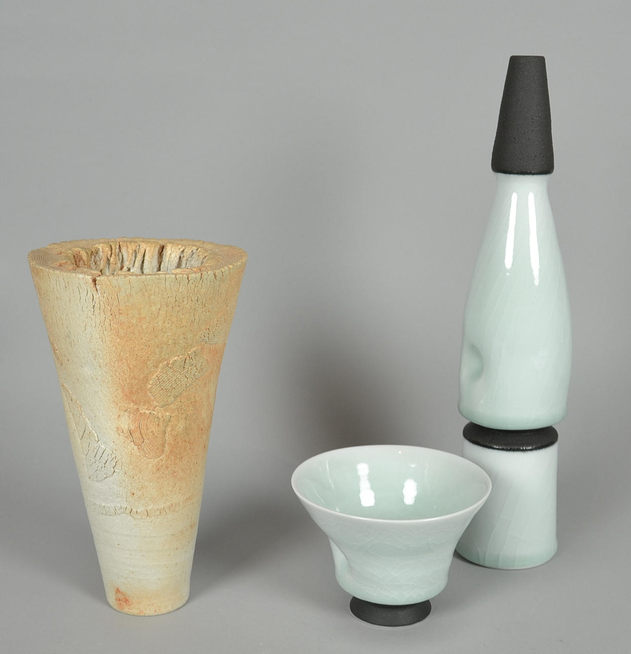 FRITZ ROSSMANN. Keramiska bunt mycket.