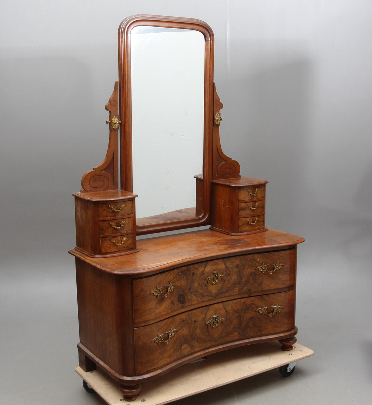 SPEGELBYRÅ, 1800-tal.