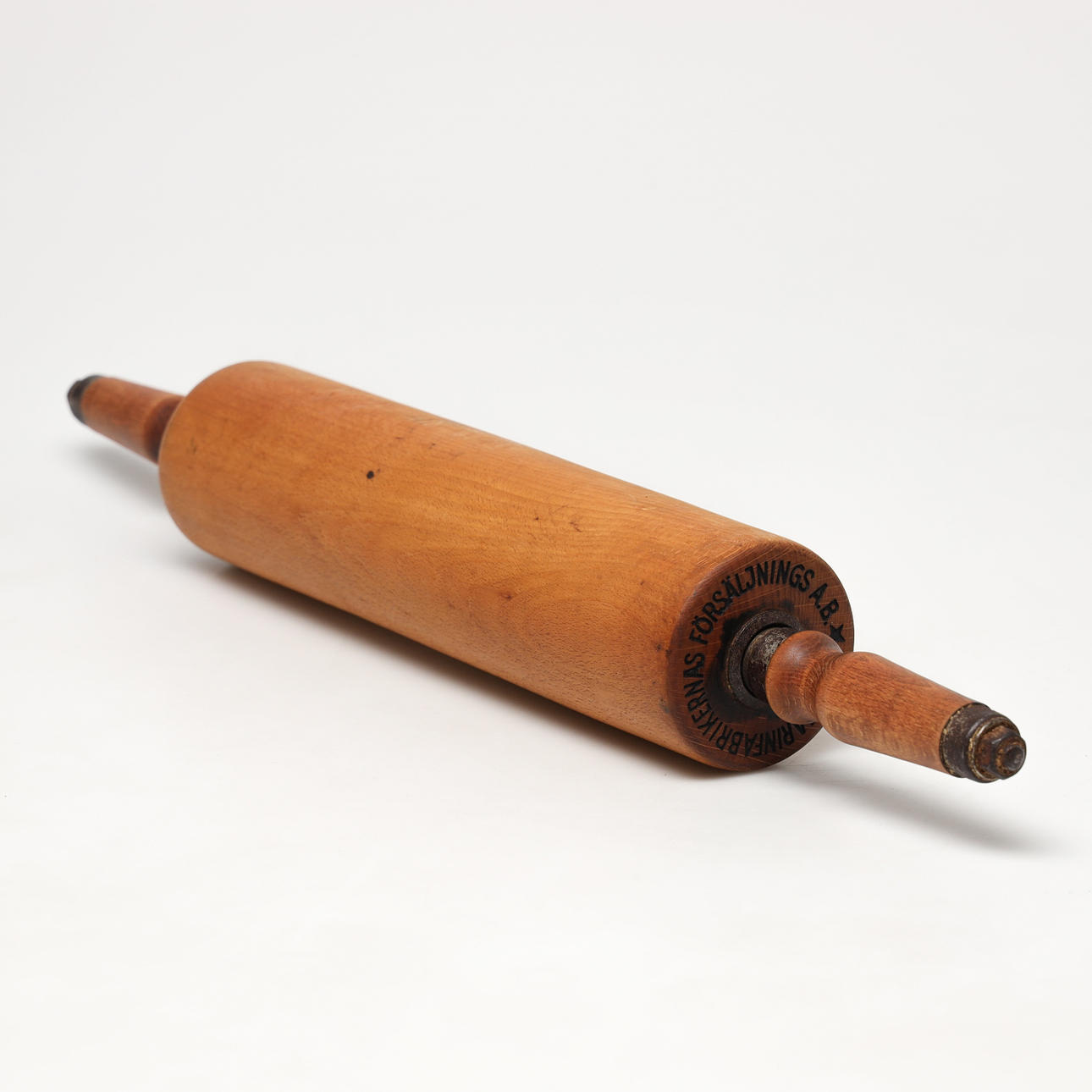 KAVEL, bagerimodell med kullager.