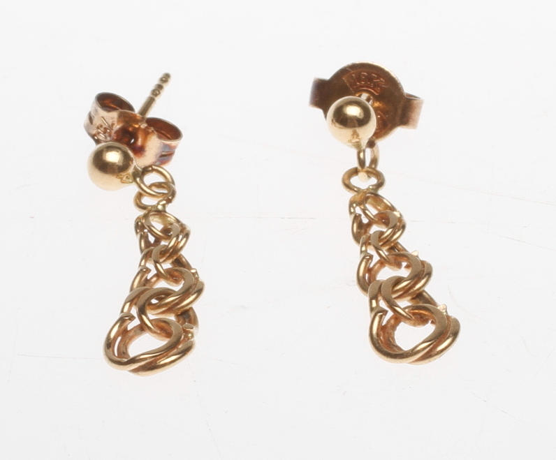 ÖRHÄNGEN, 1 par, 18k guld, vikt ca 1,5 gr.