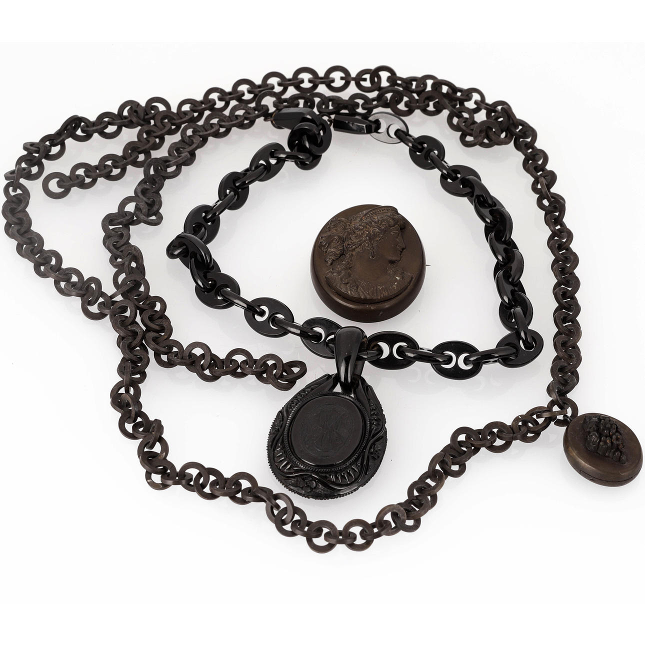 COLLAR 2 piezas, BROCHE, ebonita.