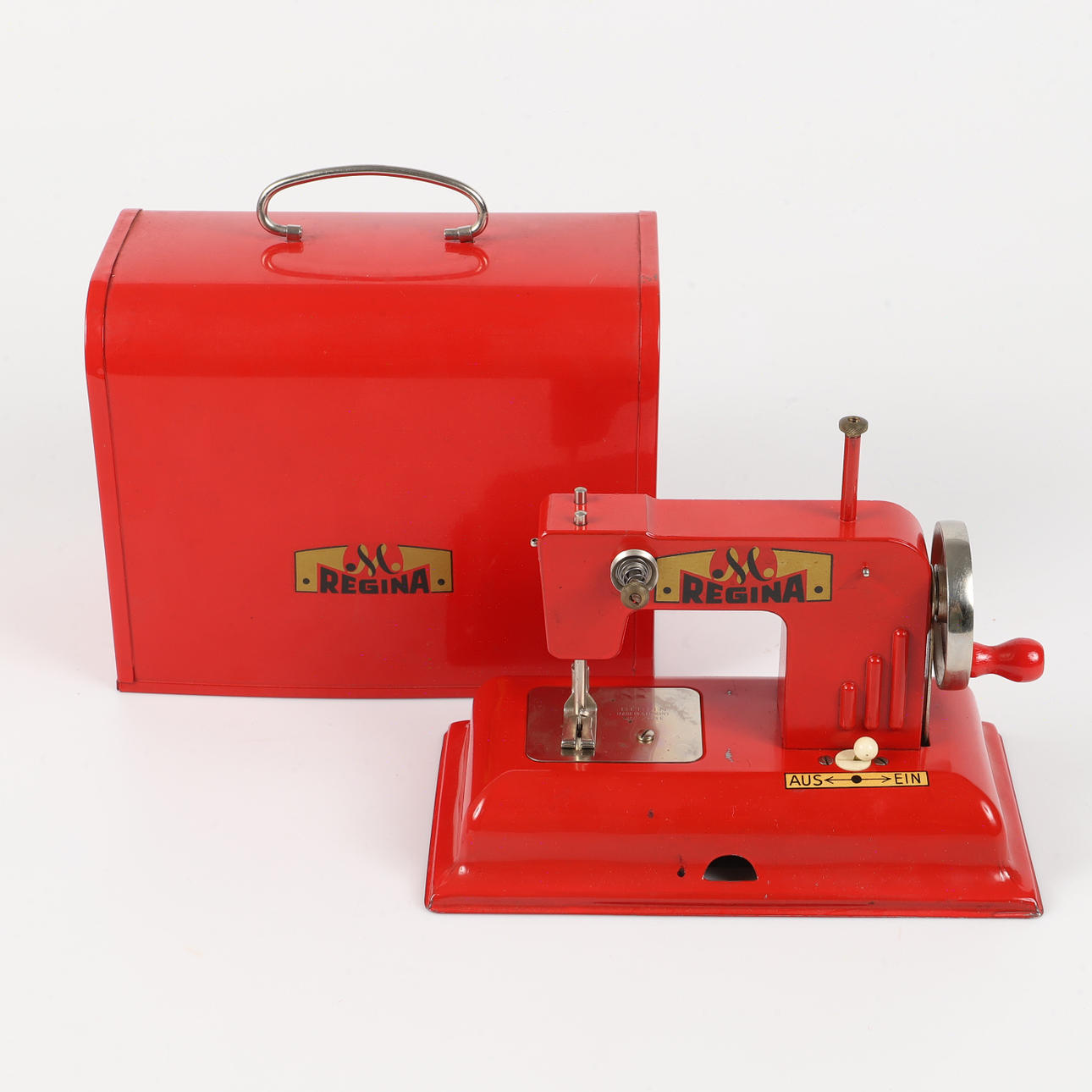 TOY SEWING MACHINE, "Regina", FW Müller jr, Germany.