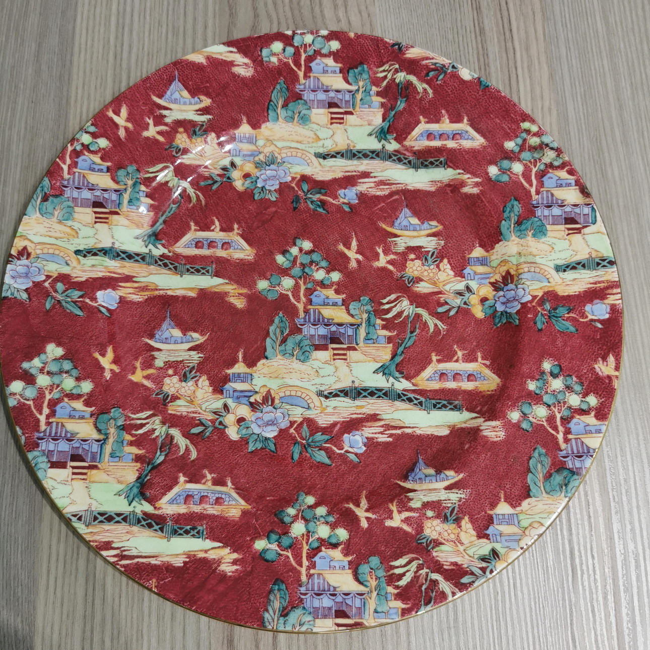 VINTAGE ROYAL WINTON PLATE.