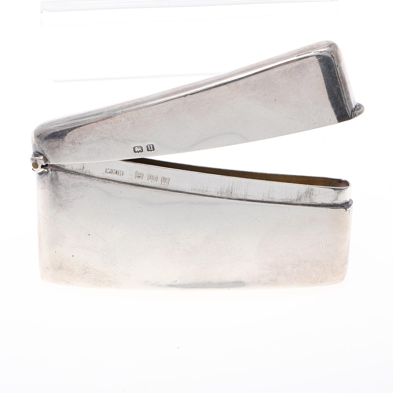 EN SØLVT CALLING CARD CASE.