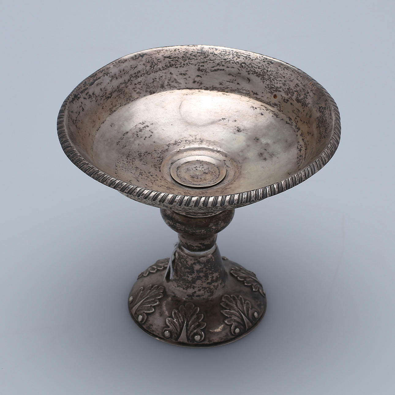 SKÅL PÅ FOT, silver. Carl-Johan Forsberg Skellefteå 1854.