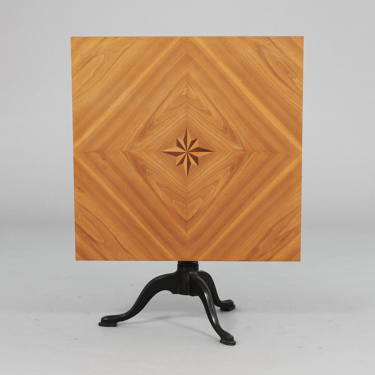 FÄLLBORD, 1900-talets tidigare hälft.