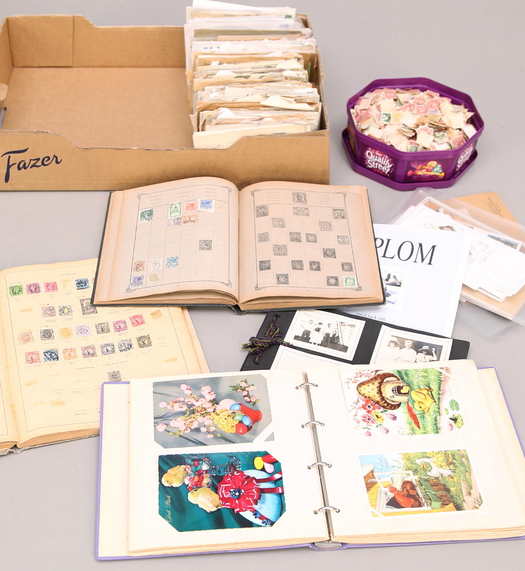 FRIMÄRKEN, ett parti: brev + vykortsalbum + frimärksalbum.