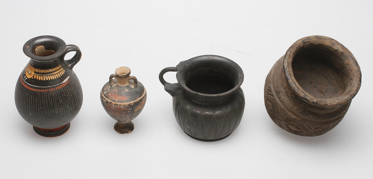 VASER, 4 st, keramik, möjligen antika.