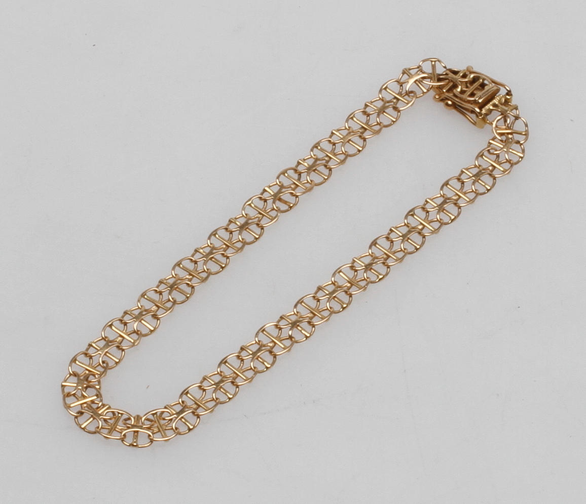 ARMBAND X-LÄNK MED STAV, 18k guld, vikt ca 4,8 gr.