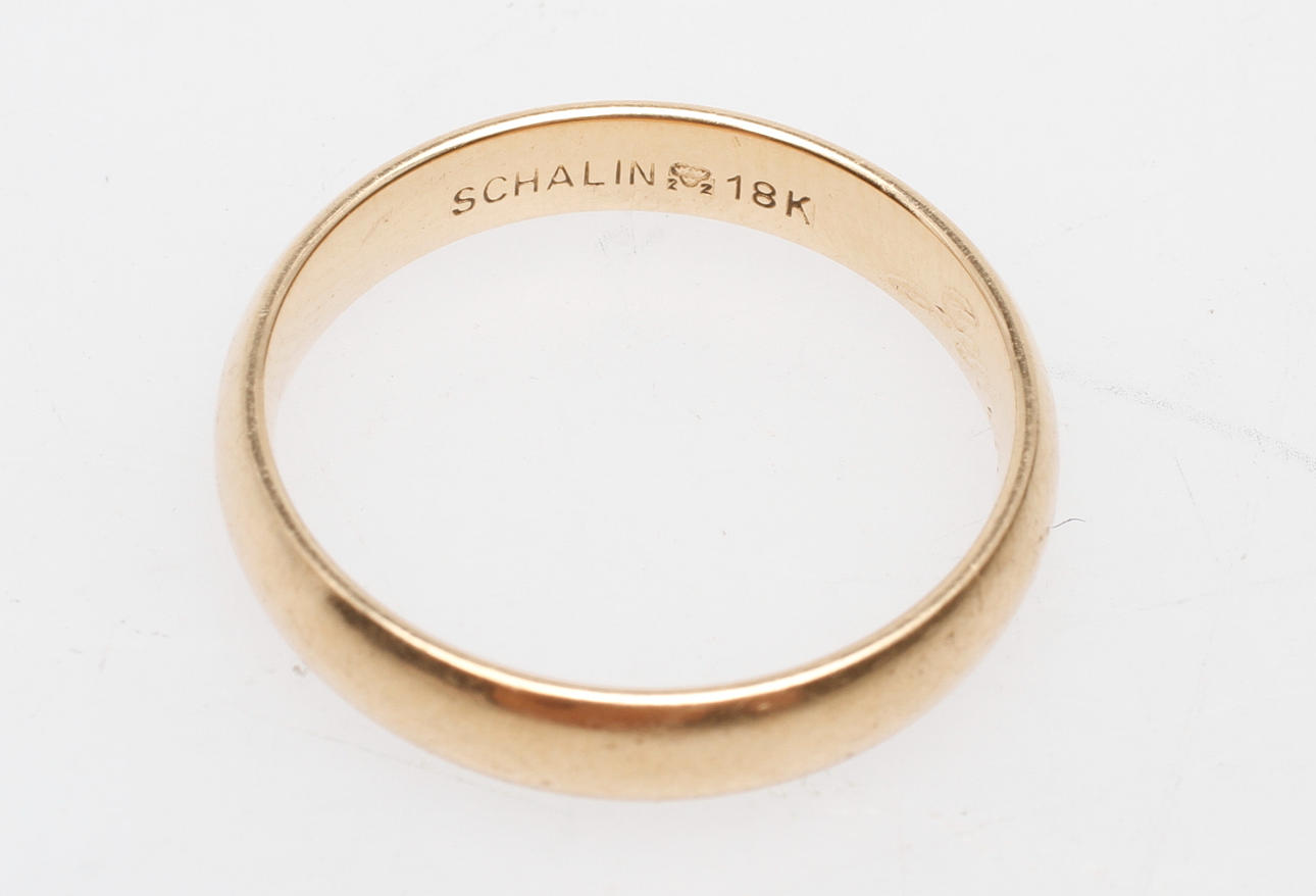 RING, 18k guld, vikt ca 4,7 gr.